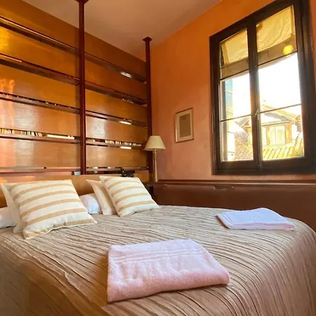 Apartmán Ca' Romantica - Big At Accademia Benátky