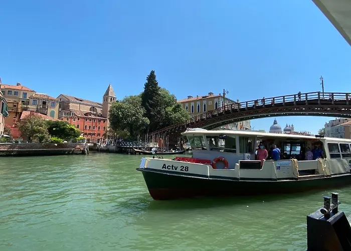 Ca' Romantica - Big At Accademia * Venice